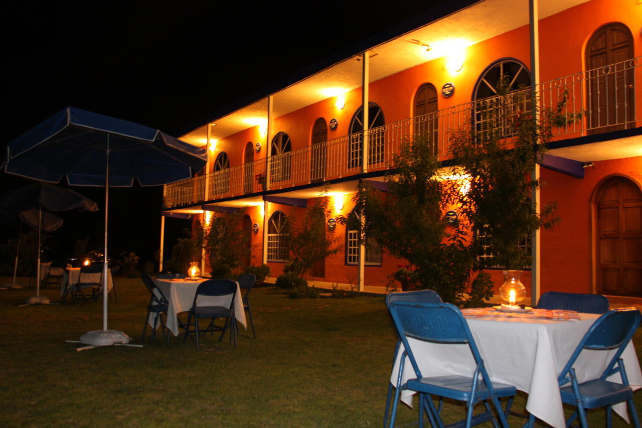 Hotel Spa Villa San Agustin Tecozautla Exterior photo
